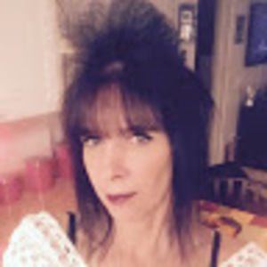 Meet your Posher, Lois